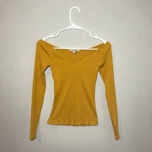 Express, Woman’s Long Sleeve Top, V Neck Yellow